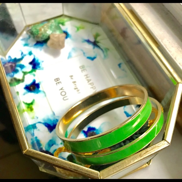 Green and Gold Bracelet Set - Picture 4 of 4